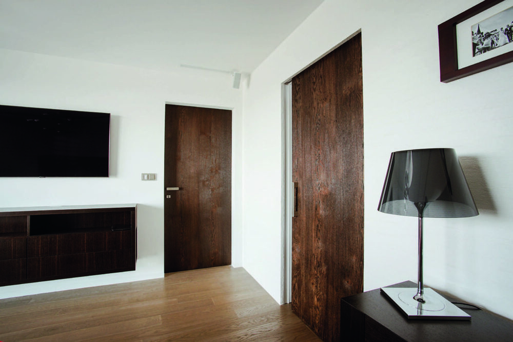 BELPORT B1TH Schiebetürsystem für einflügelige Holztürblätter in Trockenbauwänden & Holzständerwerken 29 BELPORT Schrank Holz