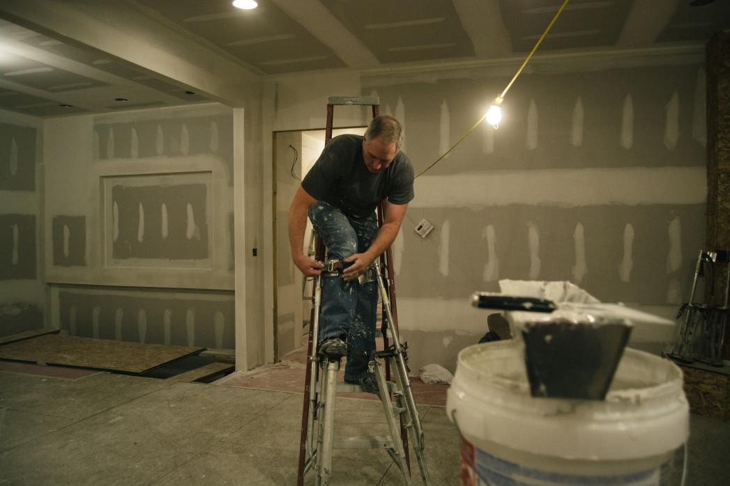 BELPORT B1TH Schiebetürsystem für einflügelige Holztürblätter in Trockenbauwänden & Holzständerwerken 72 house construction worker home job drywall trade bluecollar t20 wa37Pz